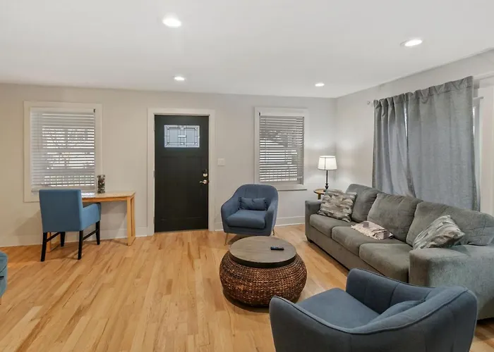 Holiday home Amazing In Dt Near Naval Base Libertyville